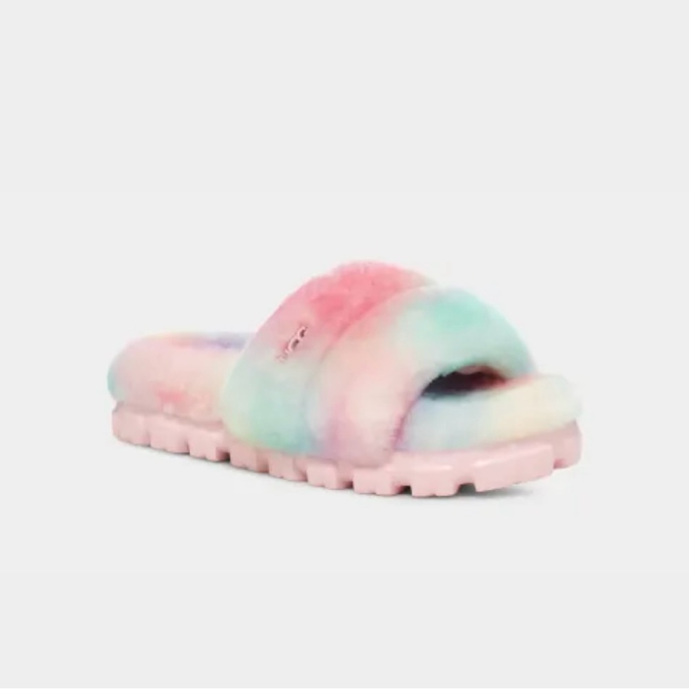 BN in box UGG Cozetta Watercolor Slippers